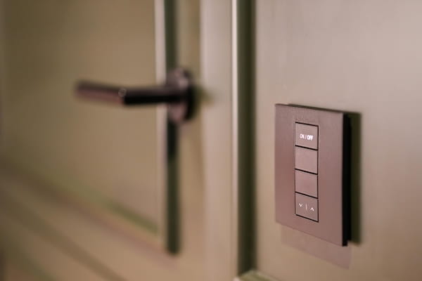 Monitoring i alarm w domu lub firmie - jak zaplanować skuteczne zabezpieczenie w Krakowie