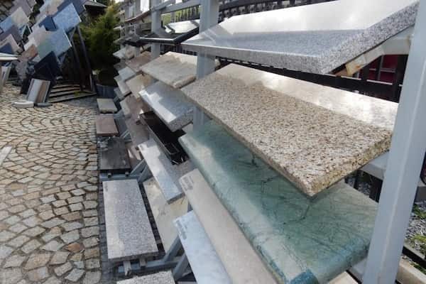 Parapet z kamienia